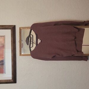Jessica Simpon sweater